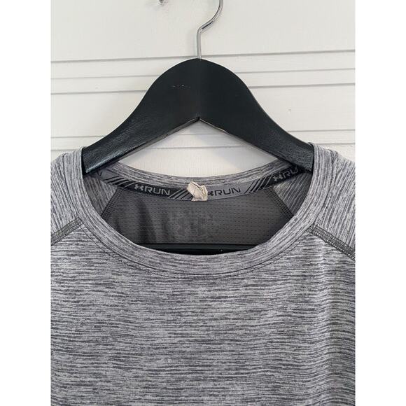 Under Armour Gray HeatGear Workout Shirt Size Large - Picture 2 of 5